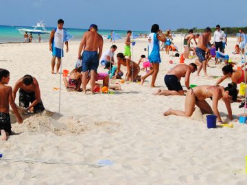 como-limpiar-la-arena-de-la-playa