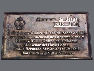 como limpiar lapidas de bronce