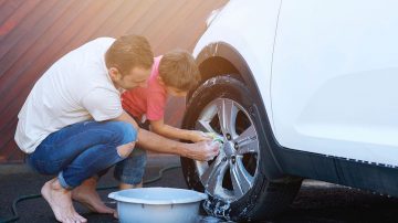 Cómo limpiar las llantas o cauchos de tu carro